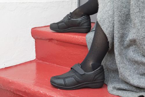 chaussure de ville confort noir femme